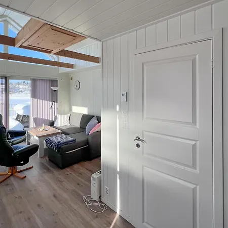 Feriehus Lovely In With House Sea View Eina